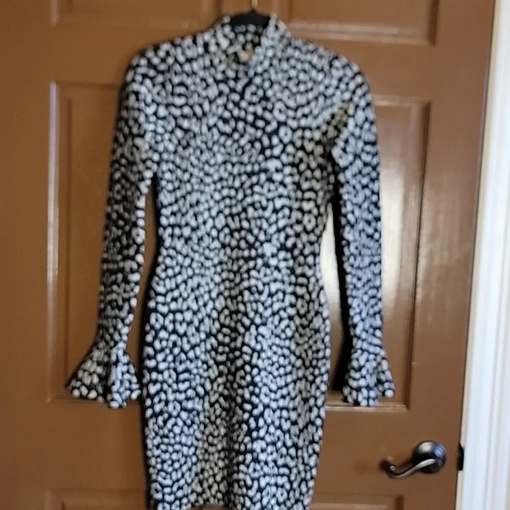 Michael Kors-Shimmery blk/gray animal print dress with bell sleeves Size XS.